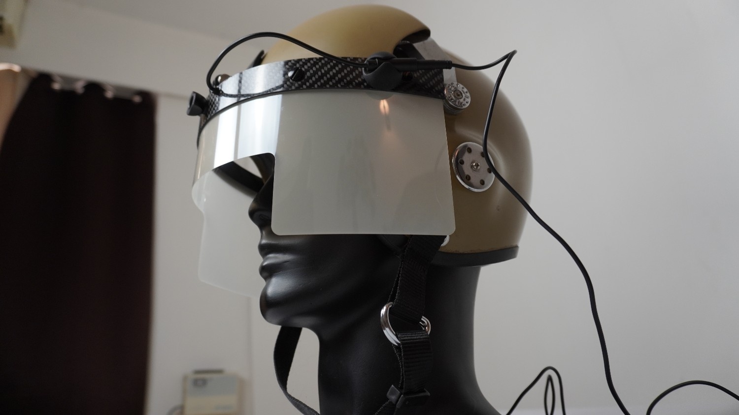 ICARUS Smart View Limiting Device